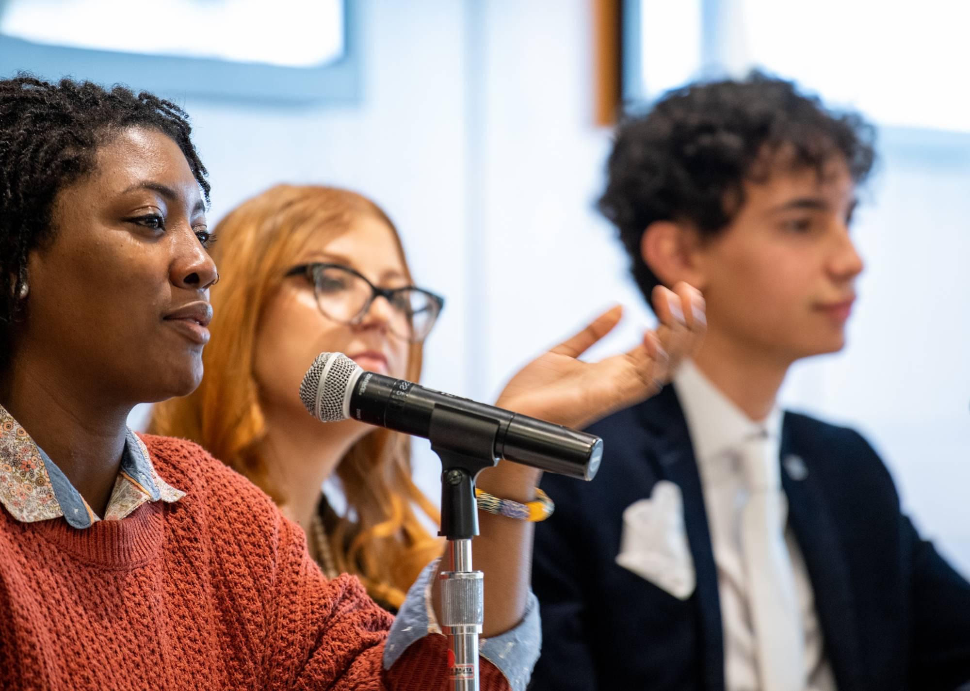 拉比·阿尔·穆塔, Student Senate VP of Diversity Affairs; Jessica Jennrich, Director of the Center for Women and Gender Equity; Jakia Marie, 综合与非裔美国人研究助理教授